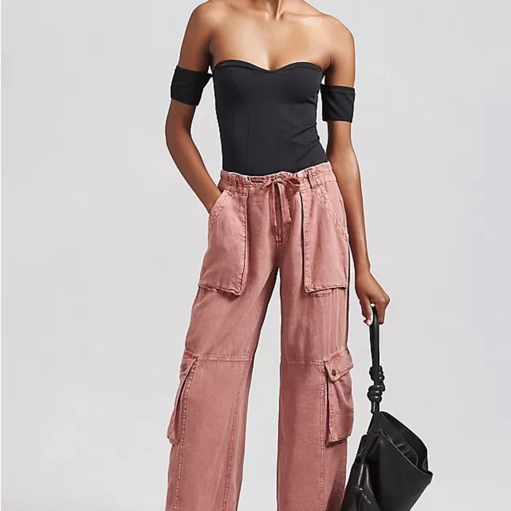 NWT Anthropologie Pilcro Beach Cargo Pants Coral Wide Leg Linen Size 29